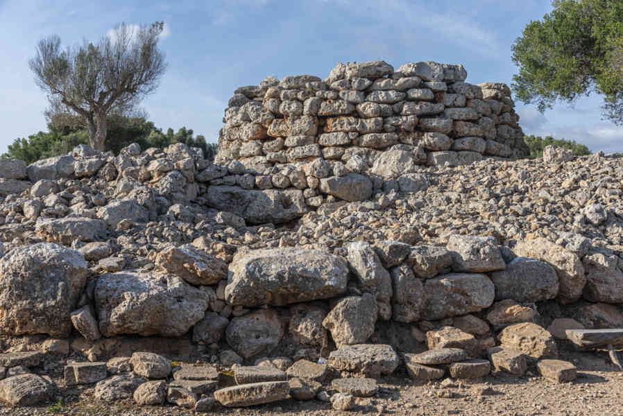 Mallorca - Llucmajor 37 - poblado prehistórico de Capocorb Vell.jpg